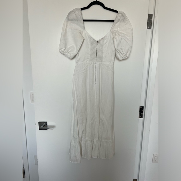Reformation Belgium linen dress in white. Size 6. Sold out online. - Picture 5 of 5